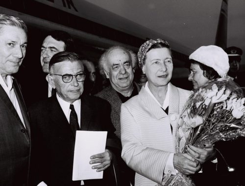 1280px-flickr_-_government_press_office_gpo_-_jean_paul_sartre_and_simone_de_beauvoir_welcomed_by_avraham_shlonsky_and_leah_goldberg