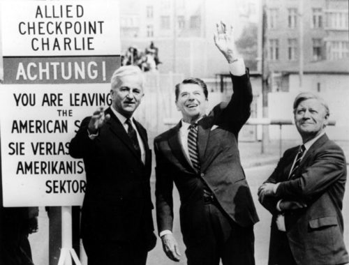 Richard von Weizsaecker, con Ronald Reagan e il cancelliere Helmut Schmidt