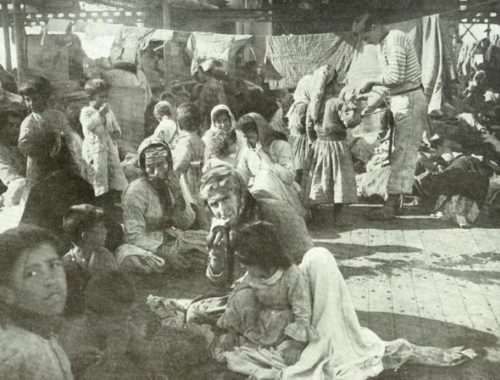 refugies_armeniens_du_musa_dagh_sur_un_croiseur_francais_en_1915