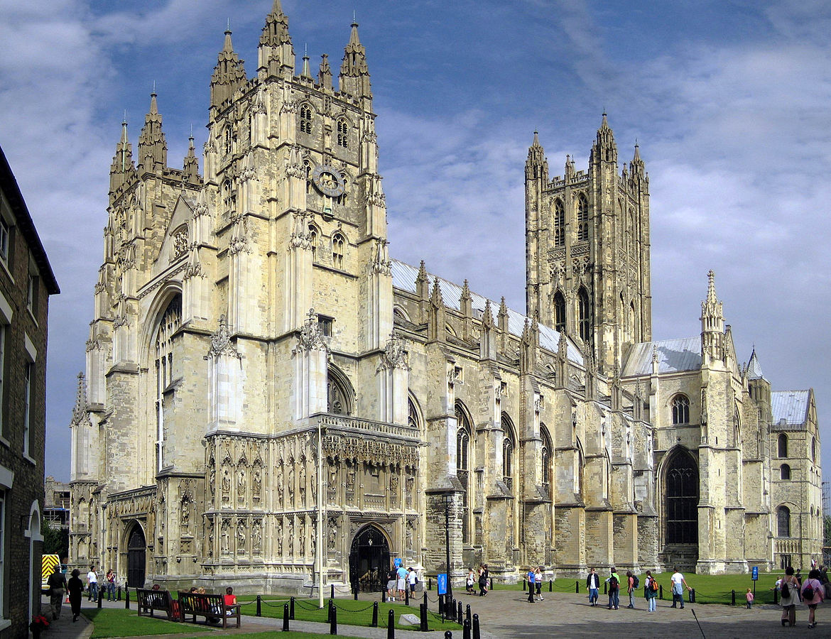 1170px-canterbury_cathedral_-_portal_nave_cross-spire