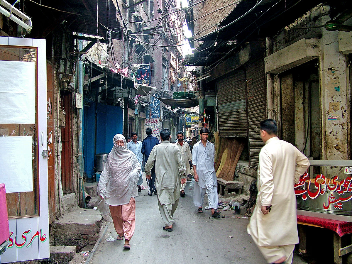 1200px-a_street_inside_slum_of_lahore_pakistan