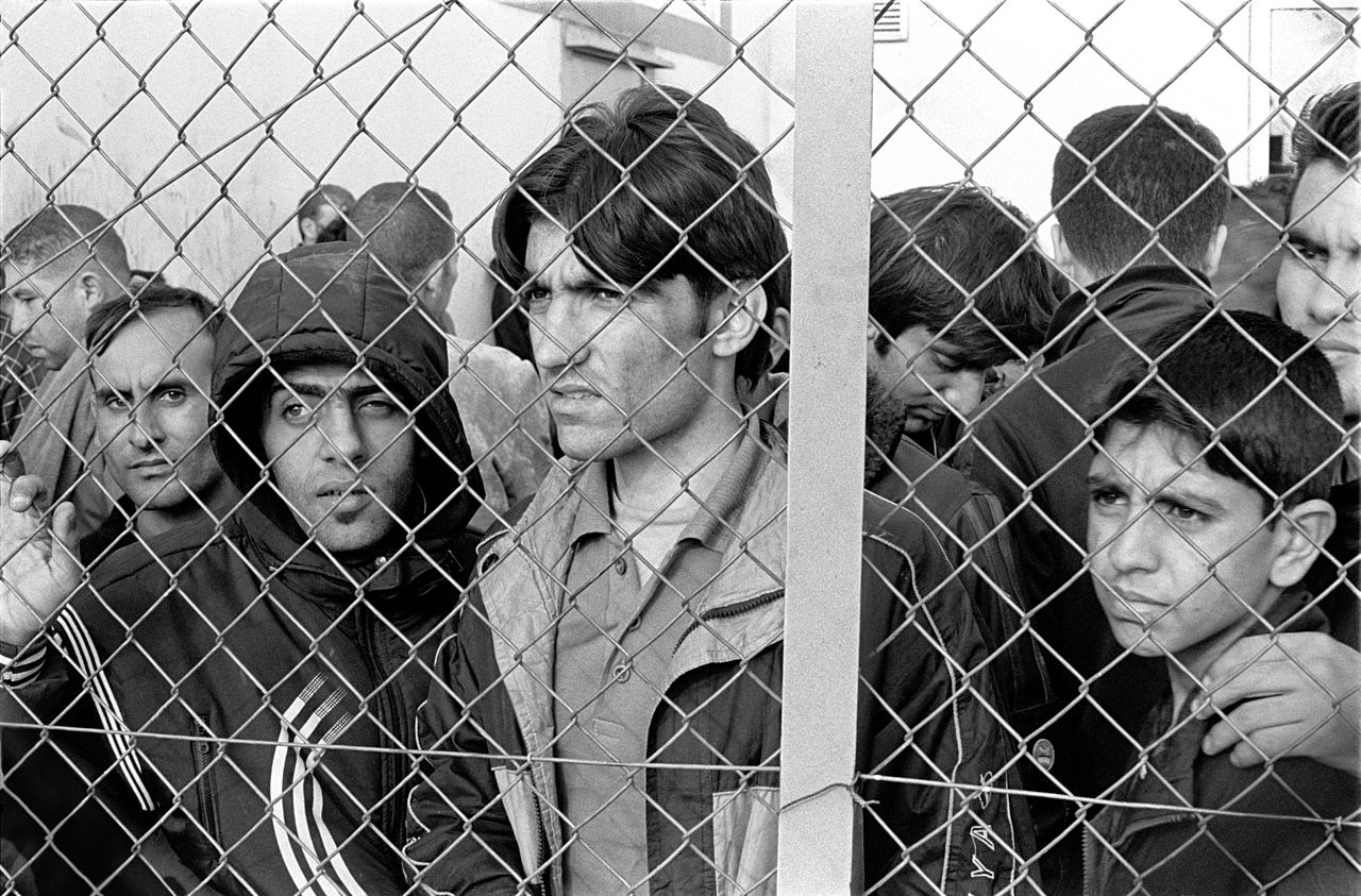 1280px-20101009_arrested_refugees_immigrants_in_fylakio_detention_center_thrace_evros_greece_restored