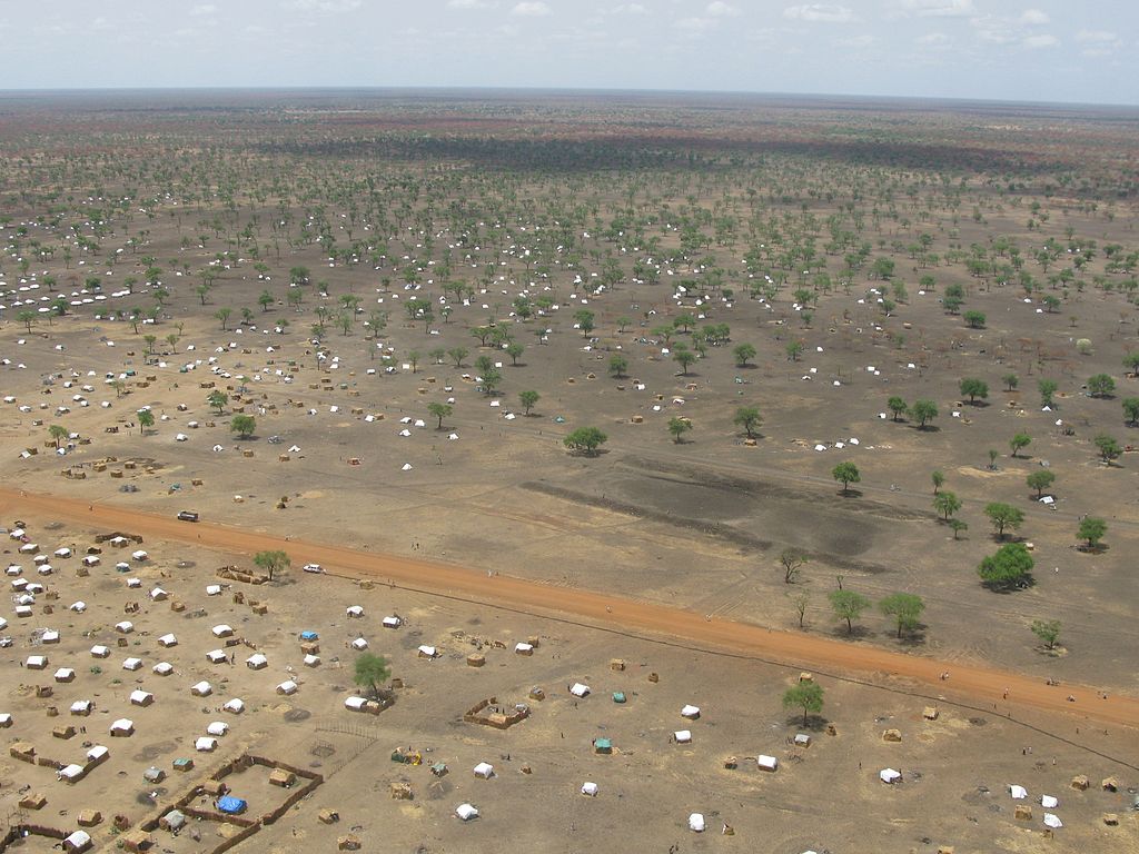 1024px-the_scale_of_the_problem_jamam_refugee_camp_from_the_air_6972523516