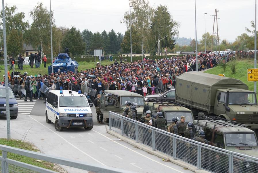 slovenska_vojska_pri_resevanju_migrantske_situacije_z_vec_zmogljivostmi_01