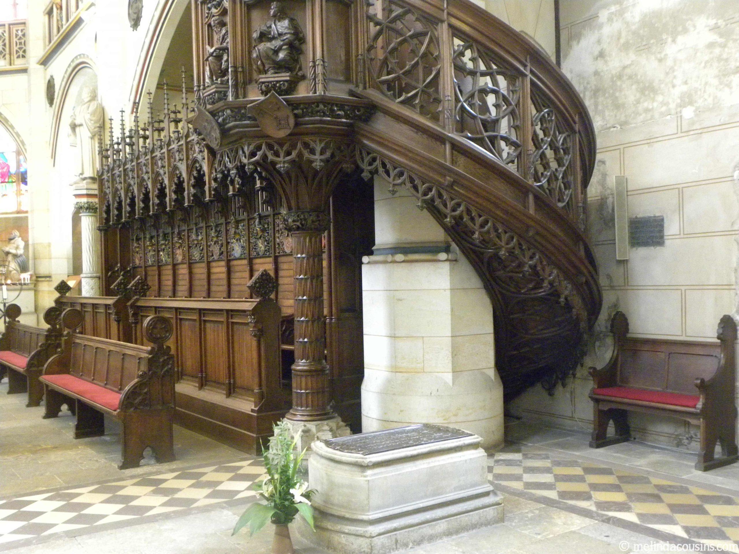 grave-and-pulpit