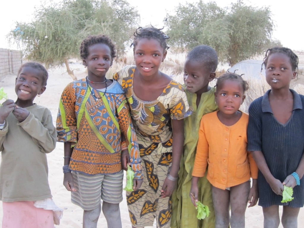 childrens_from_kanuri_tribe_in_maiduguri_1