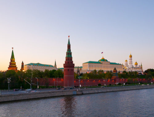 kremlin_from_bolshoy_kamenny_bridge
