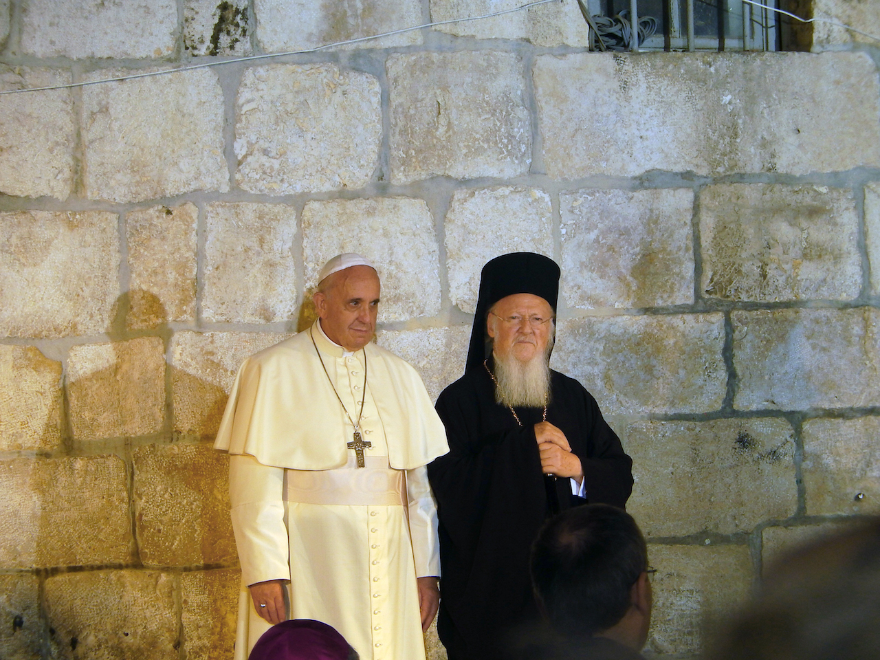 pope_franciscus_patriarch_bartholomew_i_in_the_church_of_the_holy_sepulchre_in_jerusalem_1
