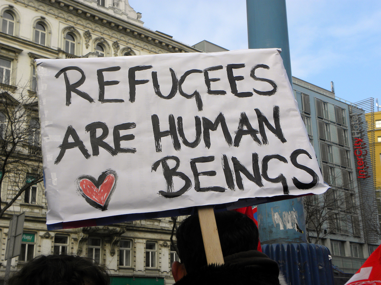 2013-02-16_-_wien_-_demo_gleiche_rechte_fur_alle_refugee-solidaritatsdemo_-_refugees_are_human_beings