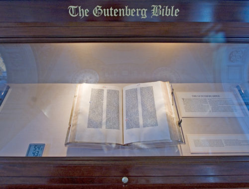 gutenberg_bible_on_display_at_the_library_of_congress