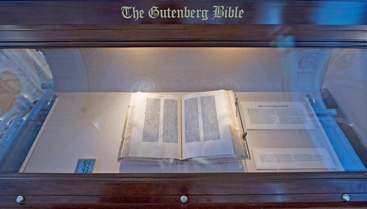 gutenberg_bible_on_display_at_the_library_of_congress