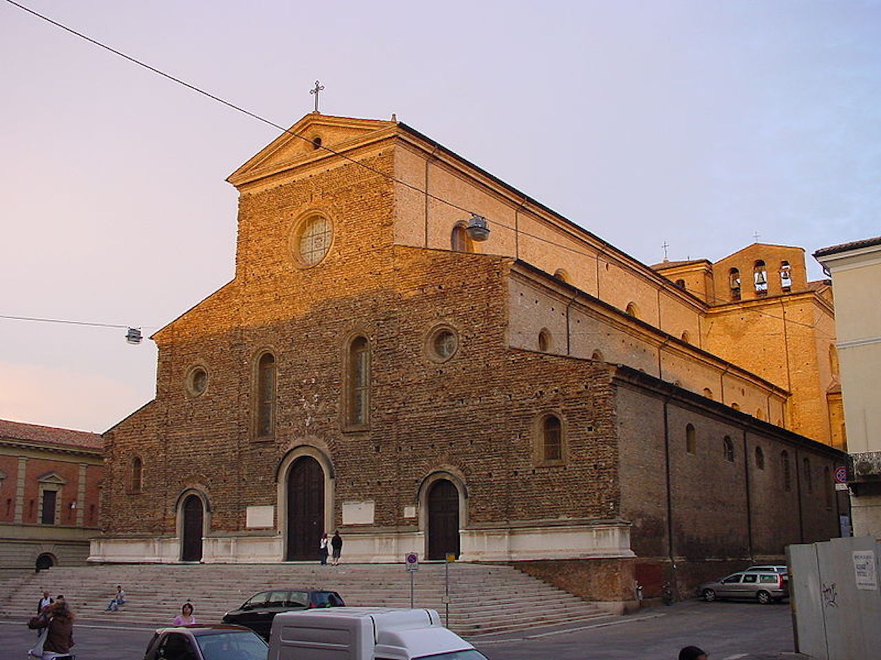 800px-faenza-brick-church