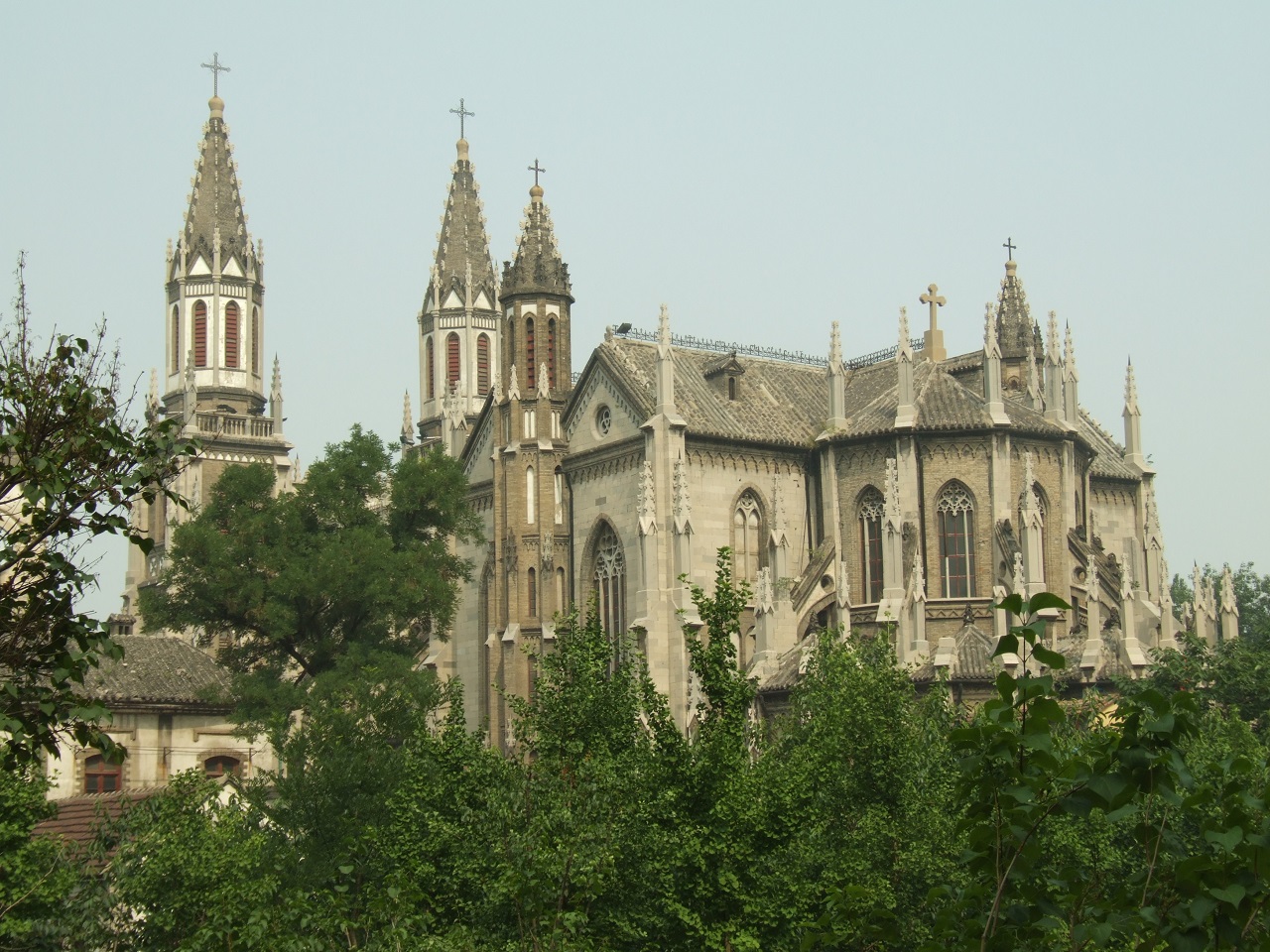 sacred-heart-cathedral-jinan-back