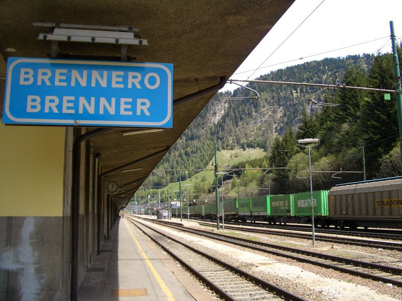 800px-brennero-station-0824