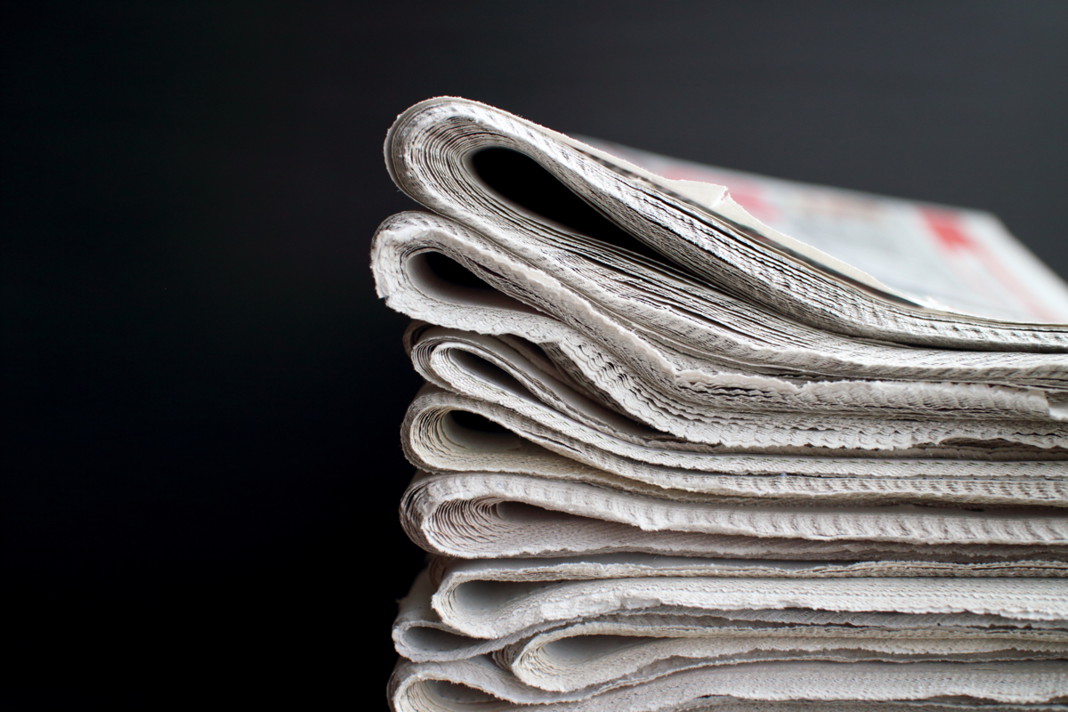 stack-of-newspapers-682555072_3500x2333