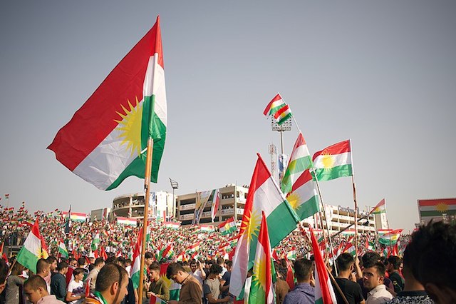 800px-kurdish_flags_at_the_pro-kurdistan_referendum_and_pro-kurdistan_independence_rally_at_franso_hariri_stadiu_erbil_kurdistan_region_of_iraq_12