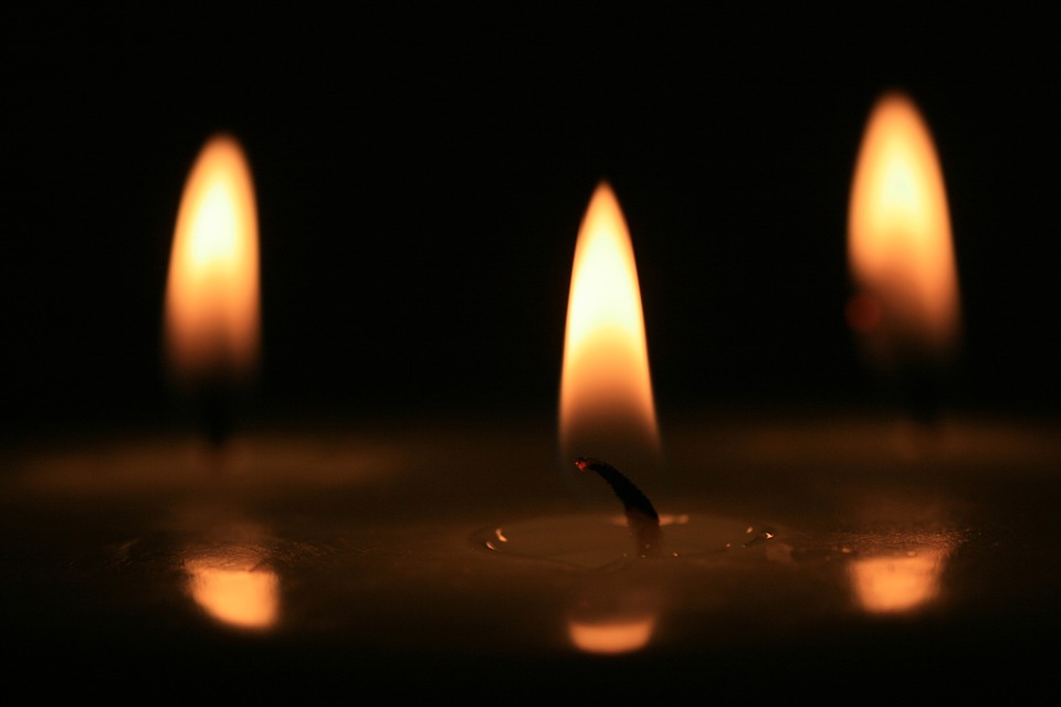 candles-2967026_960_720
