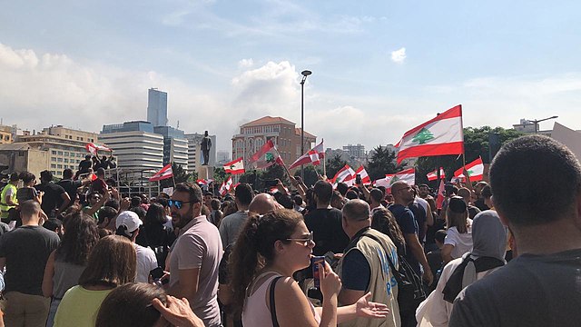 640px-2019_lebanese_protests_-_beirut_5