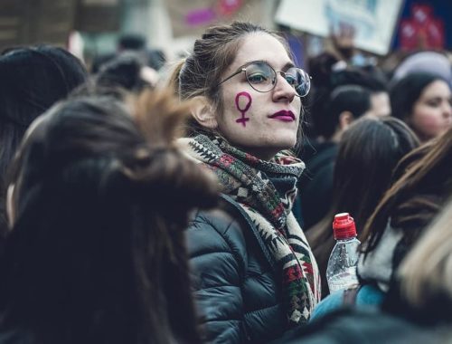 women-manifestation-protest-youth-spirit-barcelona
