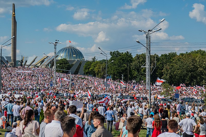 800px-2020_belarusian_protests_-_minsk_16_august_p0041