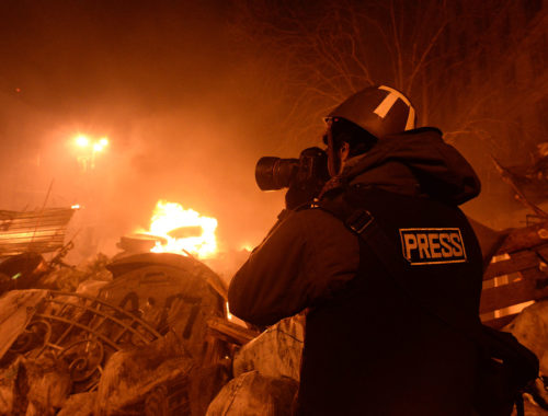 journalist_documenting_events_at_the_independence_square